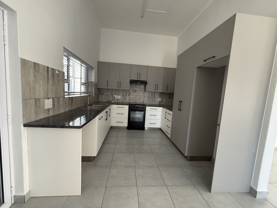 3 Bedroom Property for Sale in Hartenbos Heuwels Western Cape